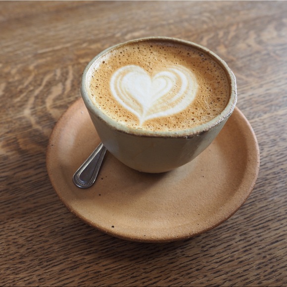 Meet your Posher, Kat - Picture 2 of 2